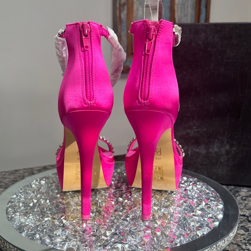 AAJ Pink Satin platform strappy Heels with Rhinestone NWT 9.5 - Picture 10 of 17